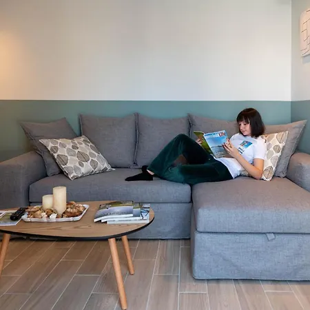 Vesta Retire - Mediterranean Kalamata