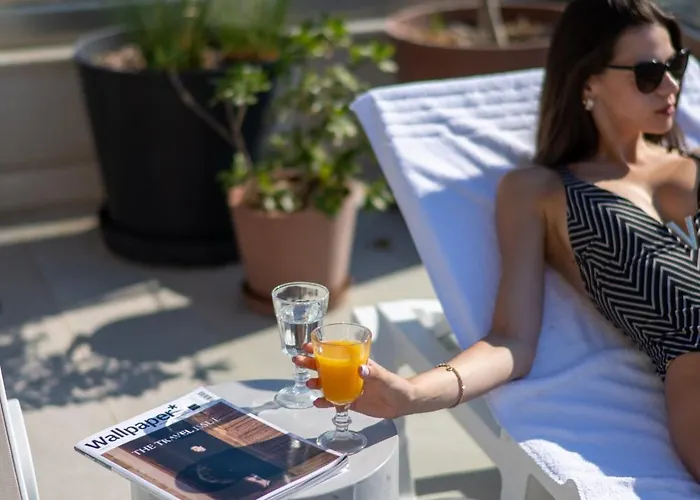 Vesta Retire - Mediterranean 아파트