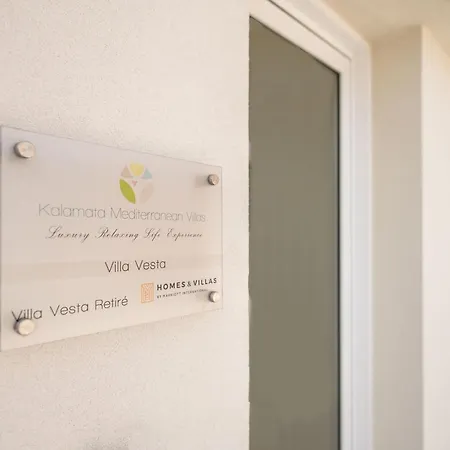 Vesta Retire - Mediterranean Apartment Kalamata