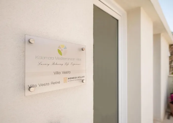 Vesta Retire - Mediterranean Apartment Kalamata